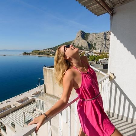 Sunny Apartment Omis Exterior photo